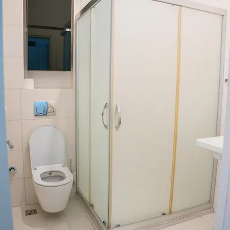 Pearl Ξενοδοχείο 3*
