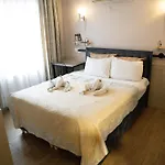 Pearl Hotel 3*