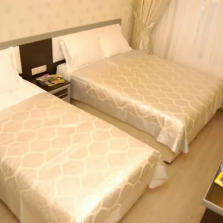 Pearl 3*