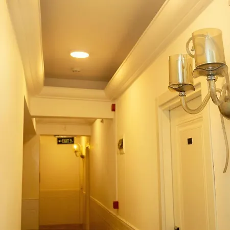 Pearl Hotel